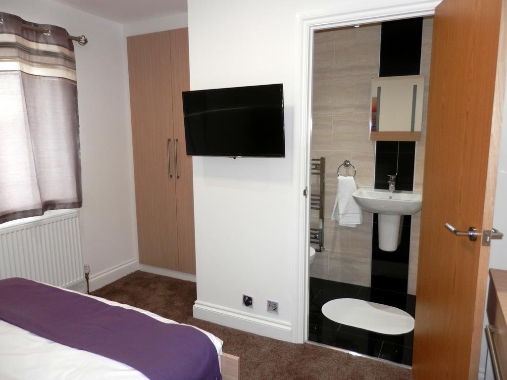 Heathrow Travellers Hub Bed & Breakfast Hounslow Bilik gambar