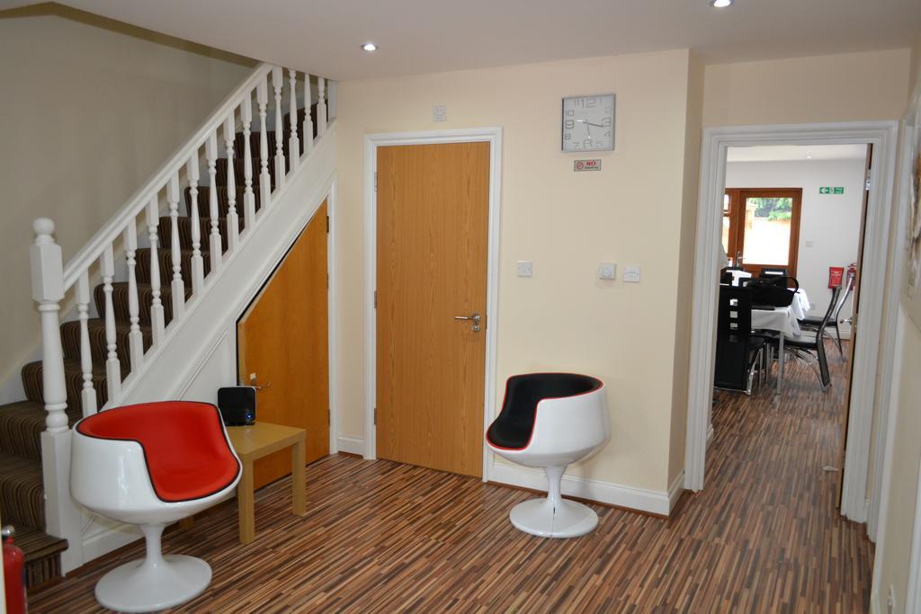 Heathrow Travellers Hub Bed & Breakfast Hounslow Luaran gambar