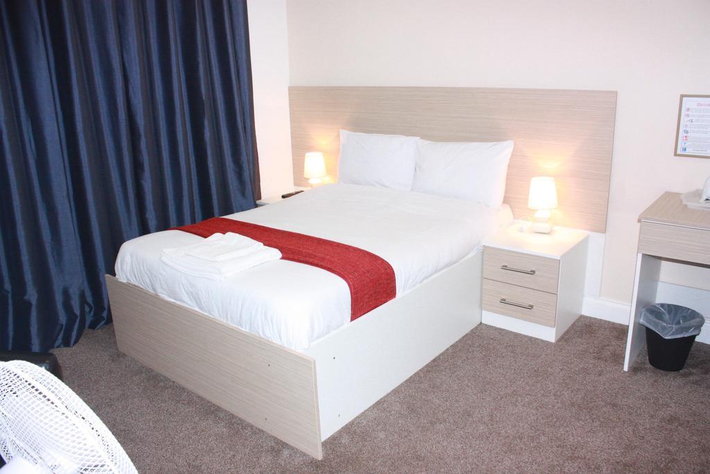Heathrow Travellers Hub Bed & Breakfast Hounslow Luaran gambar